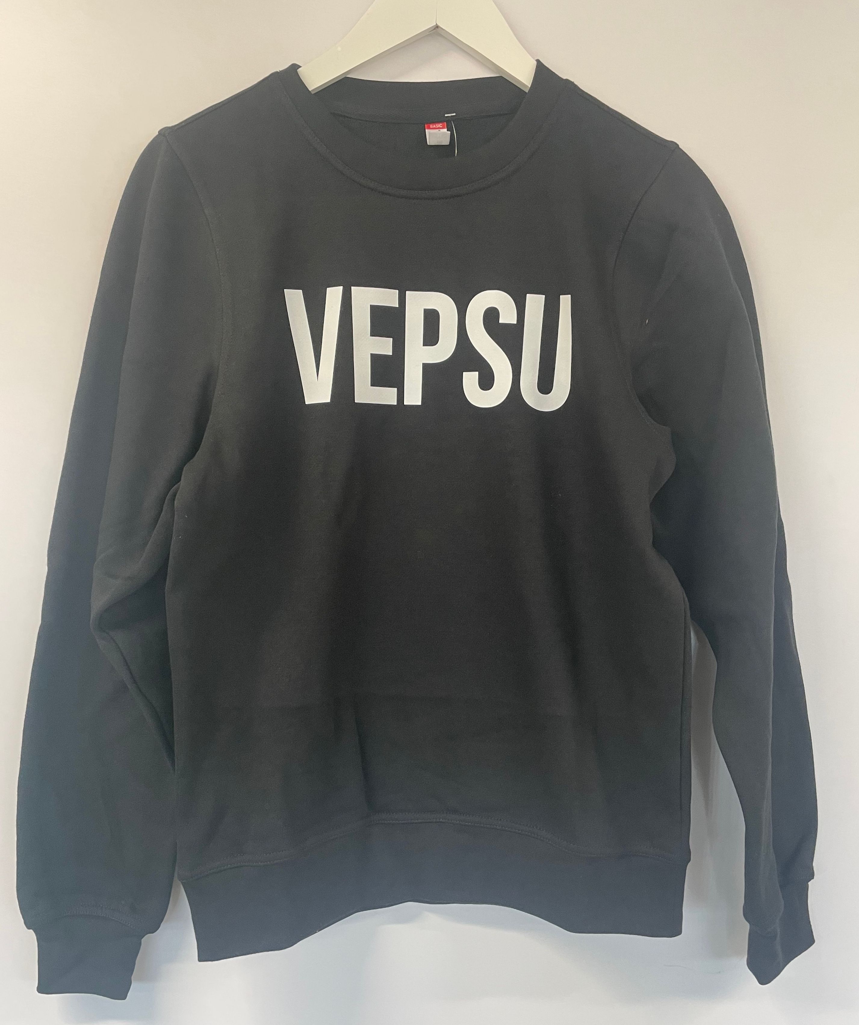 Collegepaita Vepsu musta